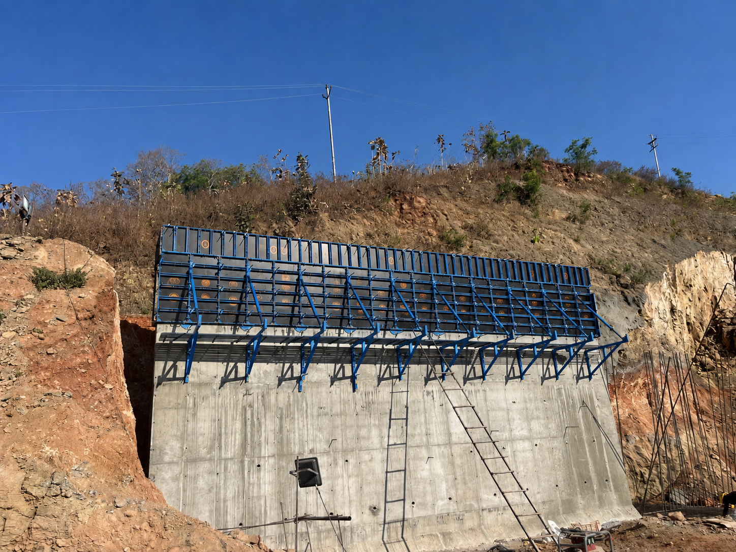 Swift formwork at an MP retaining wall